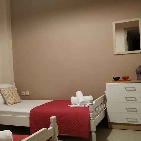 بيت للعطل Nick And Sofi's House